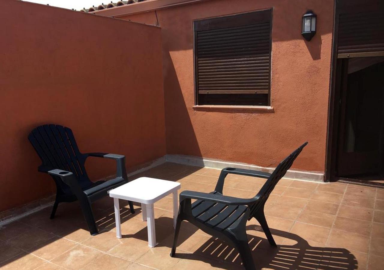 Apartamentos Turisticos Dulcinea Las Ventas con Pena Aguilera Exterior foto